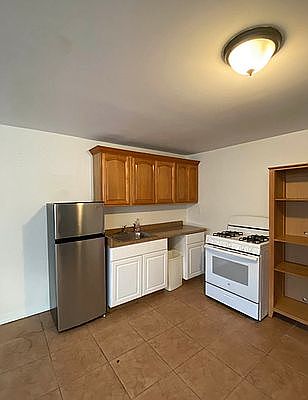 4th image of 24-53 80th St