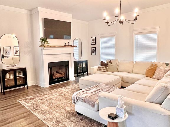 4th image of 322 Chloe Dr