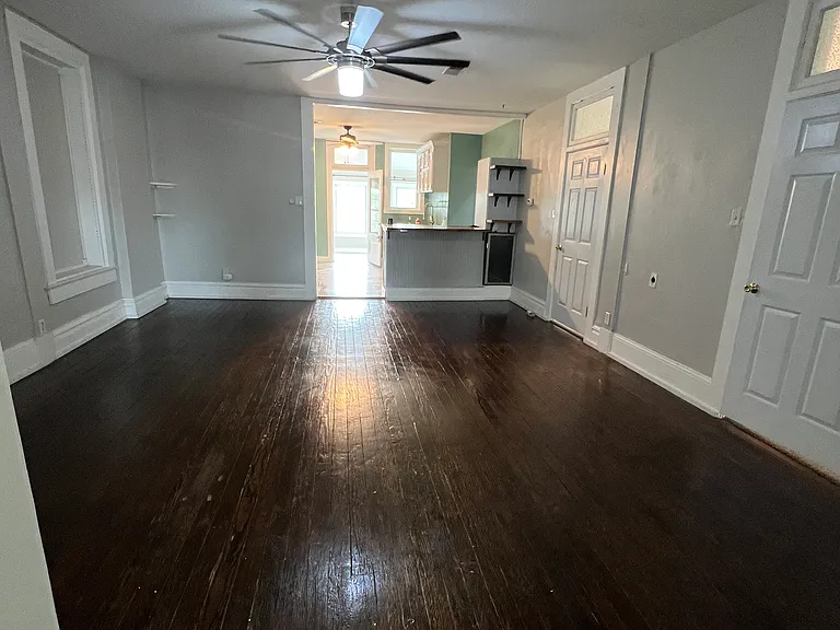 610 S Main St — Photo 18