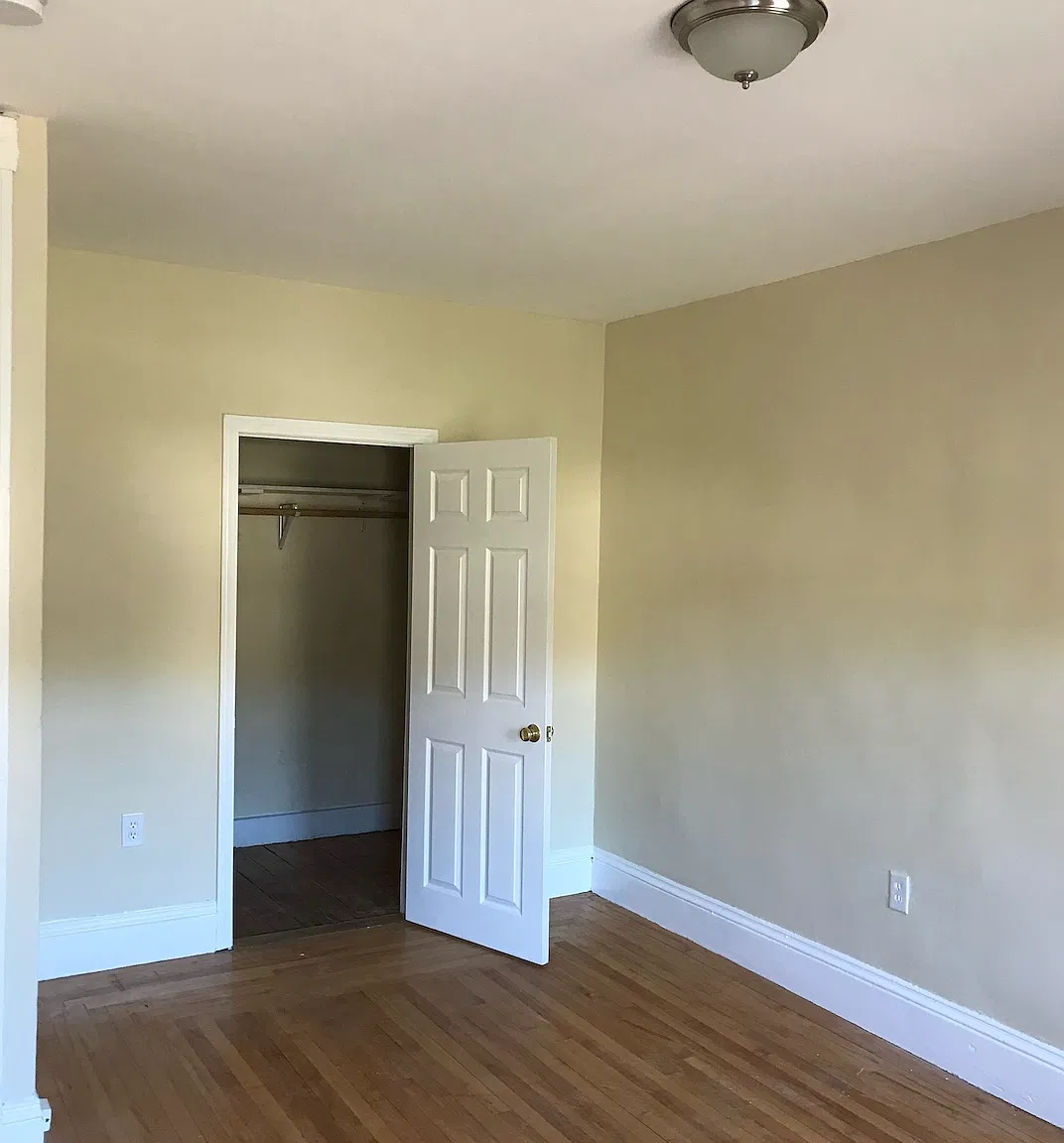 4 bed, 1500 sqft, $3,400 — Photo 2