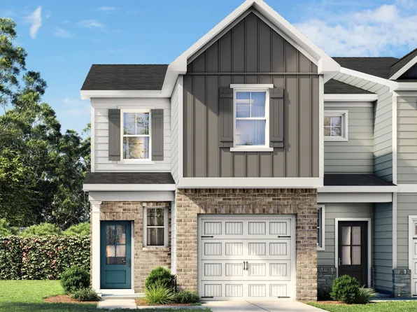 63 Chancellor Dr, Lillington, NC 27546