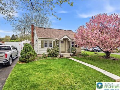 115 N Liberty St, Nazareth, PA, 18064