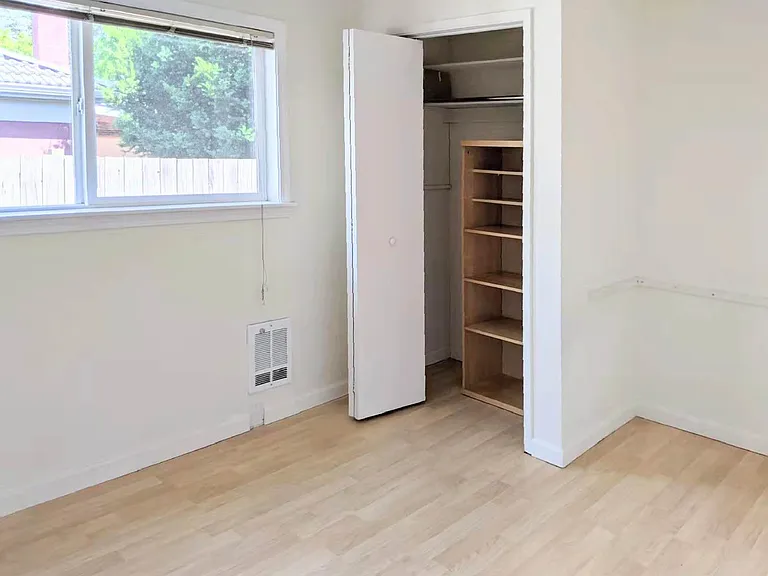 2151 N 92nd St — Photo 9