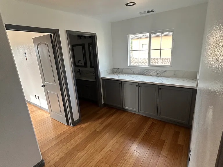 3630 W Medici Ln — Photo 6