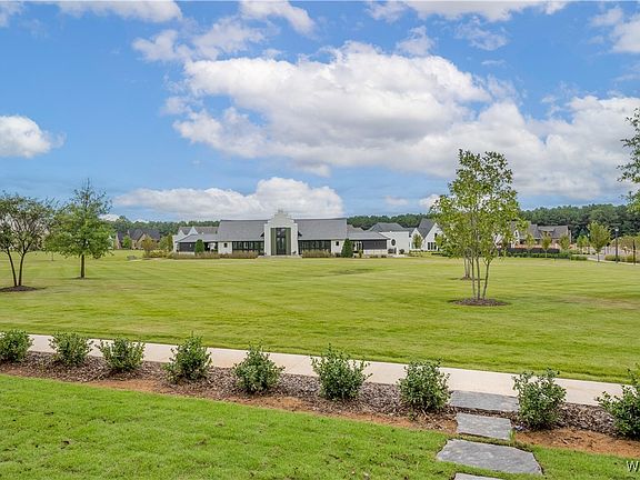 3rd image of 6019 Watling Cir