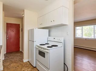 10651 105th St NW #499520, Edmonton, AB T5H2X1