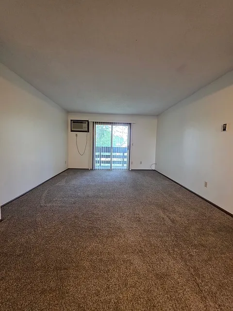 2 bed, 800 sqft, $875 — Photo 4