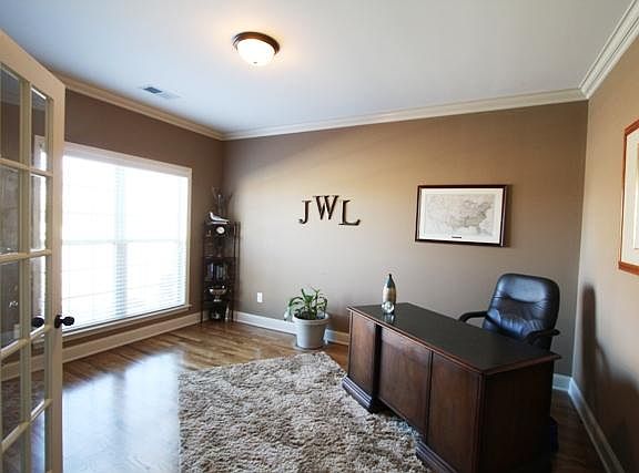 4th image of 2521 Pebblecreek Ln