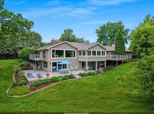 2281 Lost Dauphin Rd, De Pere, WI 54115