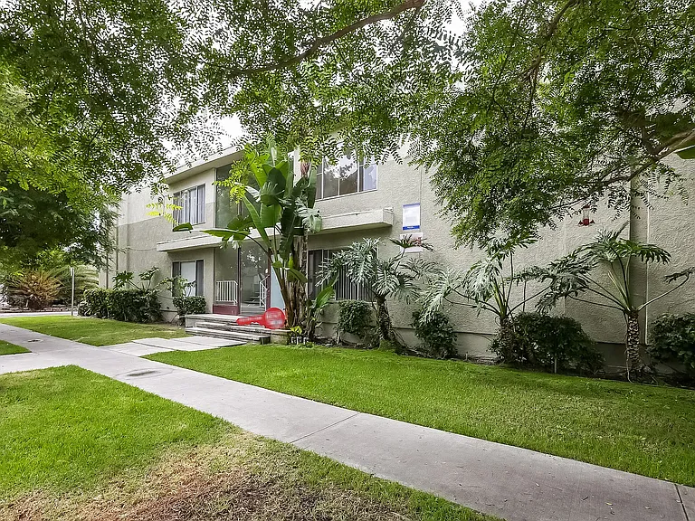 2611 Ocean Ave #5 — Photo 27