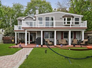 80 Shore Rd, Bayville, NY 11709