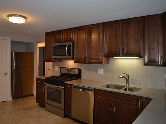 2nd image of 5210 N Potawatomie Ave APT 2W