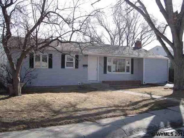 2231 S Mitchell St, Casper, WY 82601