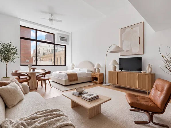 372 5th Avenue image 1 of 10