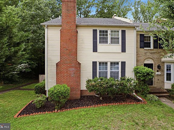 3rd image of 8086 Sleepy View Ln