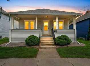 1044 Caroline St, Green Bay, WI 54303