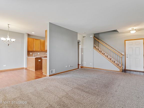 4th image of 25056 S Clare Cir