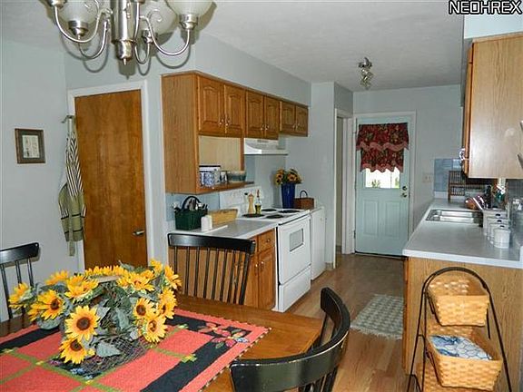 5th image of 6955 Wooster Pike