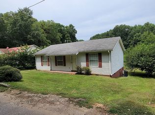 113 Grove St, Greer, SC 29651