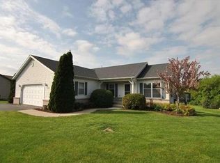 W9114 Overlook Ct, Cambridge, WI 53523