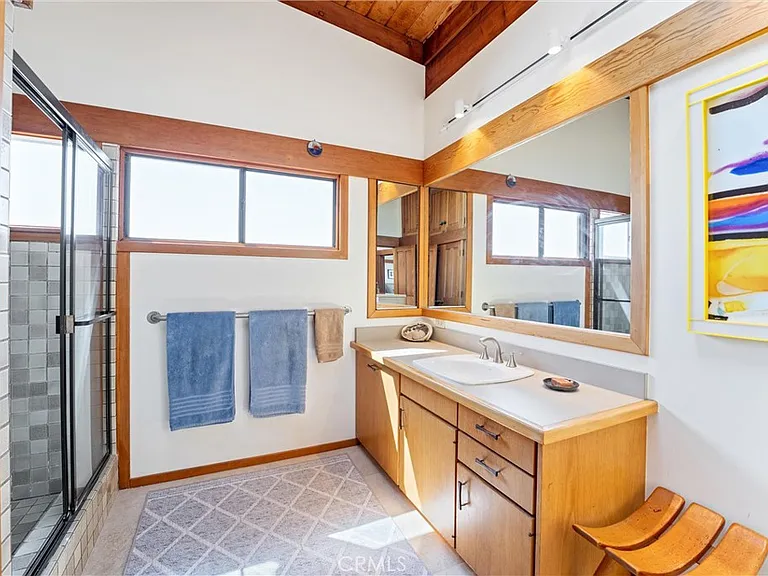 1911 Ocean Way — Photo 25