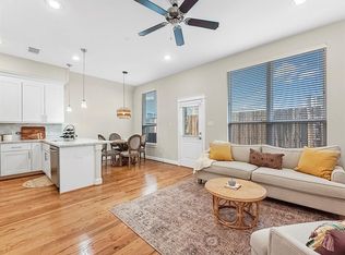 610 Hawthorn Grove Ln, Houston, TX 77009