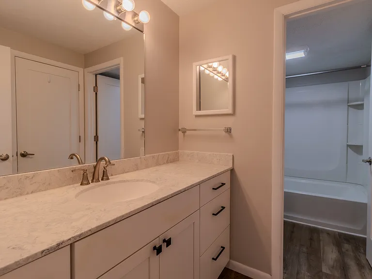 The Tides 1510 Veterans Dr — Photo 22