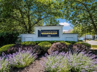 210 Canterbury Ct #40, Warrington, PA 18976
