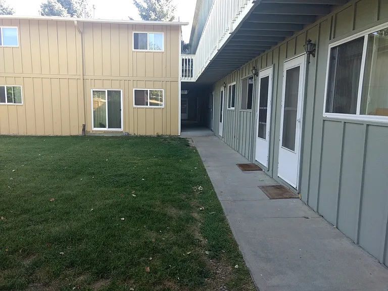 1615 Cottonwood Dr #16 — Photo 11