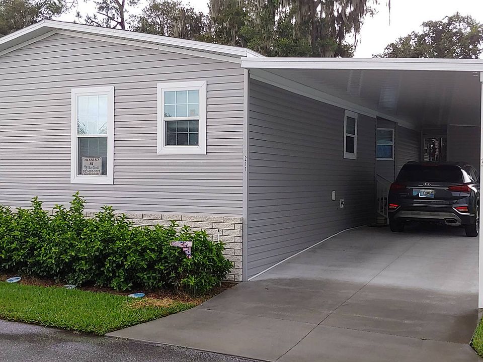 1st image of 211 Charlotte Cir N