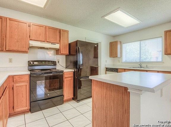 5th image of 5018 Pine Lake Dr