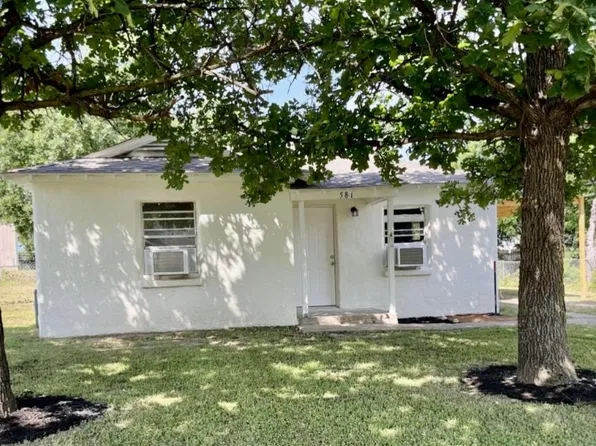 581 Joy Dr, White Settlement, TX 76108