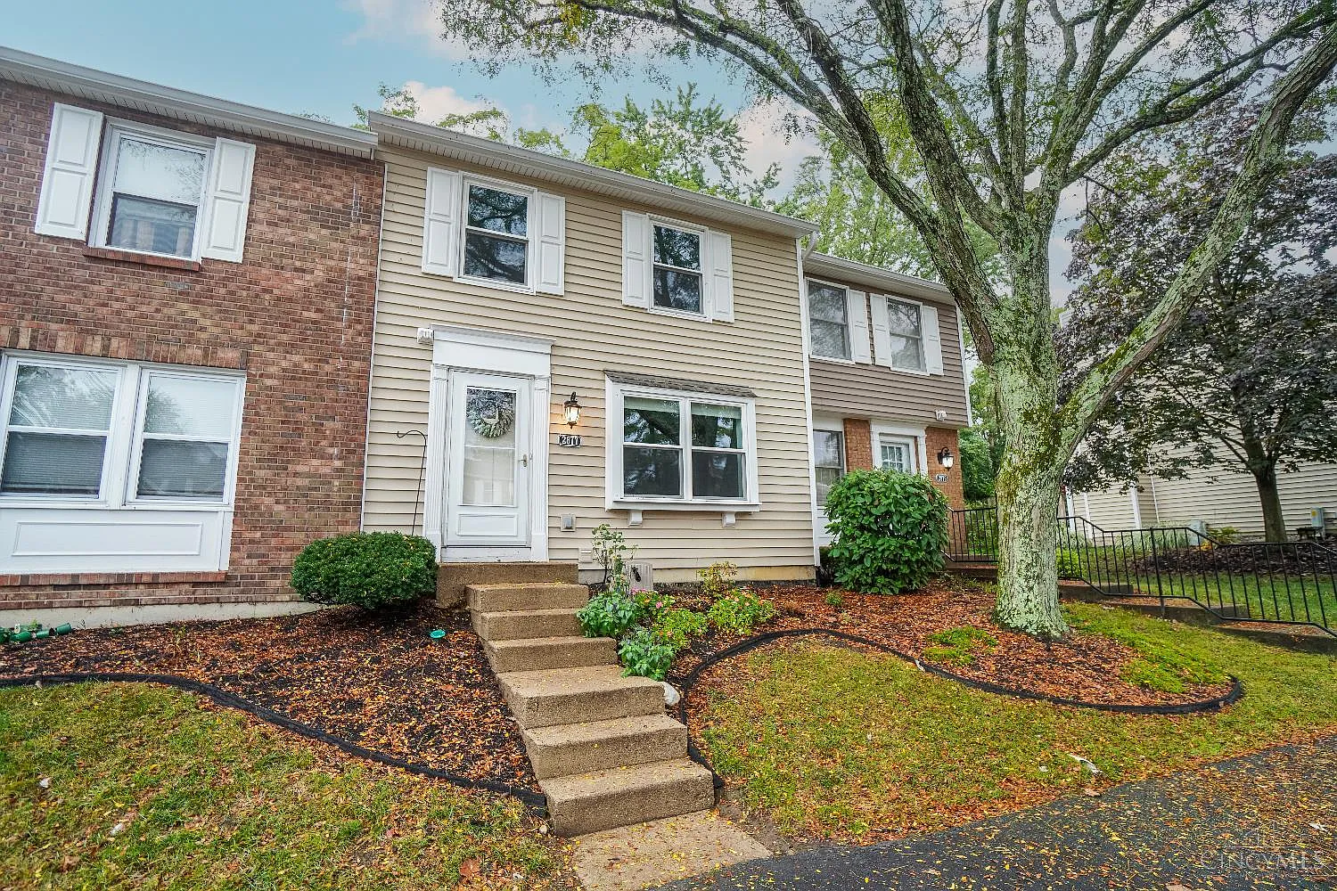 2877 Mossy Brink Ct photo 1