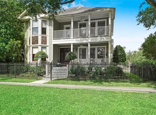 2531 Nicholson St, Houston, TX 77008