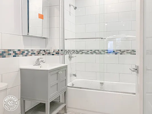 Rented by MySpaceNYC | media 5