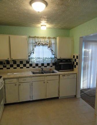 2nd image of 4601 Arborwalk Ct