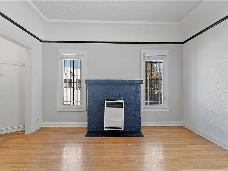 3212 Hamilton Way #1 — Photo 2