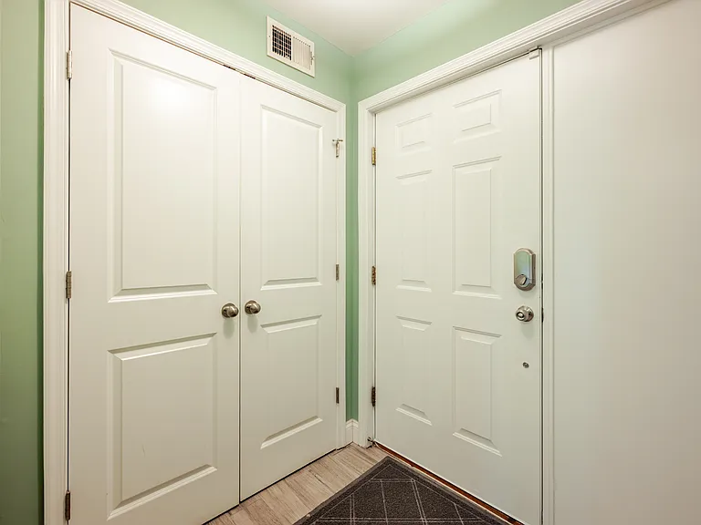 2390 Elvans Rd SE — Photo 13