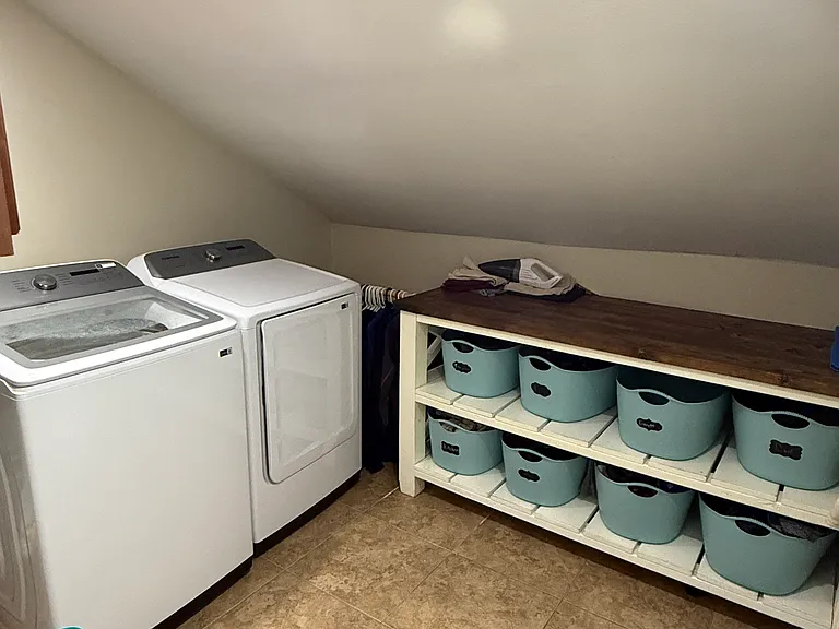 364 N 800 E — Photo 16