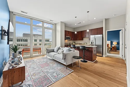 Residences on The Avenue Photo 1