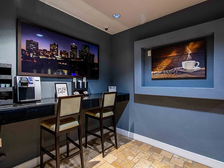 The Metropolitan is in one of the most distinctive areas in Central Arkansas. The Metropolitan combines technology, location, and design all with an urban twist.
