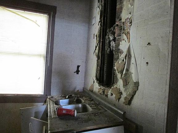 4th image of 1122-1124 North Ave