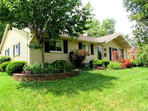 4th image of 1116 Robinette Ave