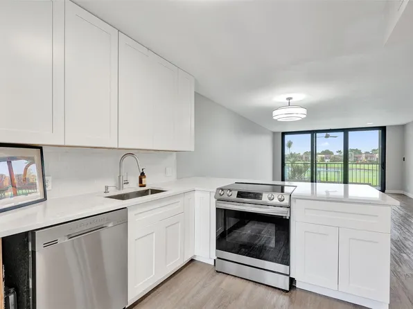 4539 Luxemburg Court #201, Lake Worth, FL 33467