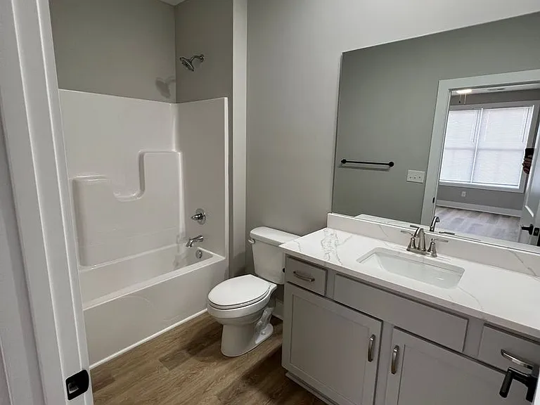 106 Tivoli Path — Photo 7