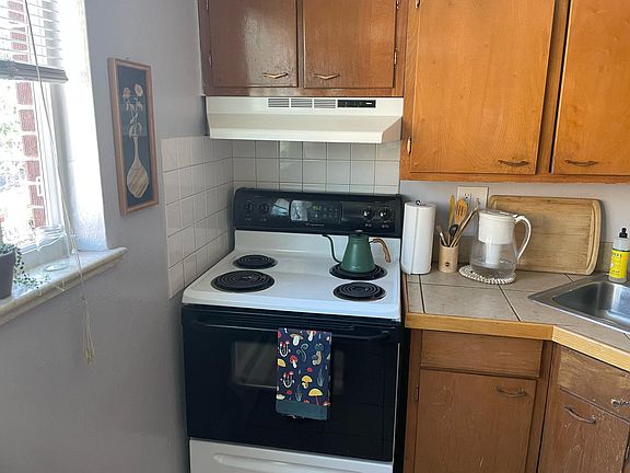 2nd image of 1550 Detroit St APT 301