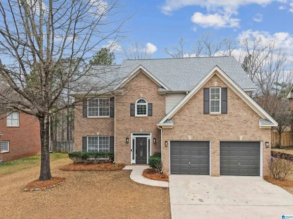 576 Forest Lakes Dr, Sterrett, AL 35147