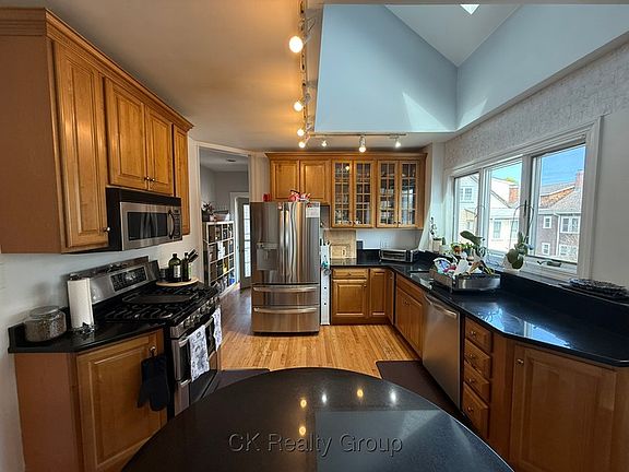 4th image of 12 Chester Rd