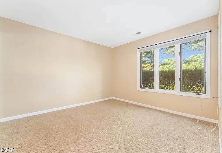 13 Augusta Dr — Photo 10