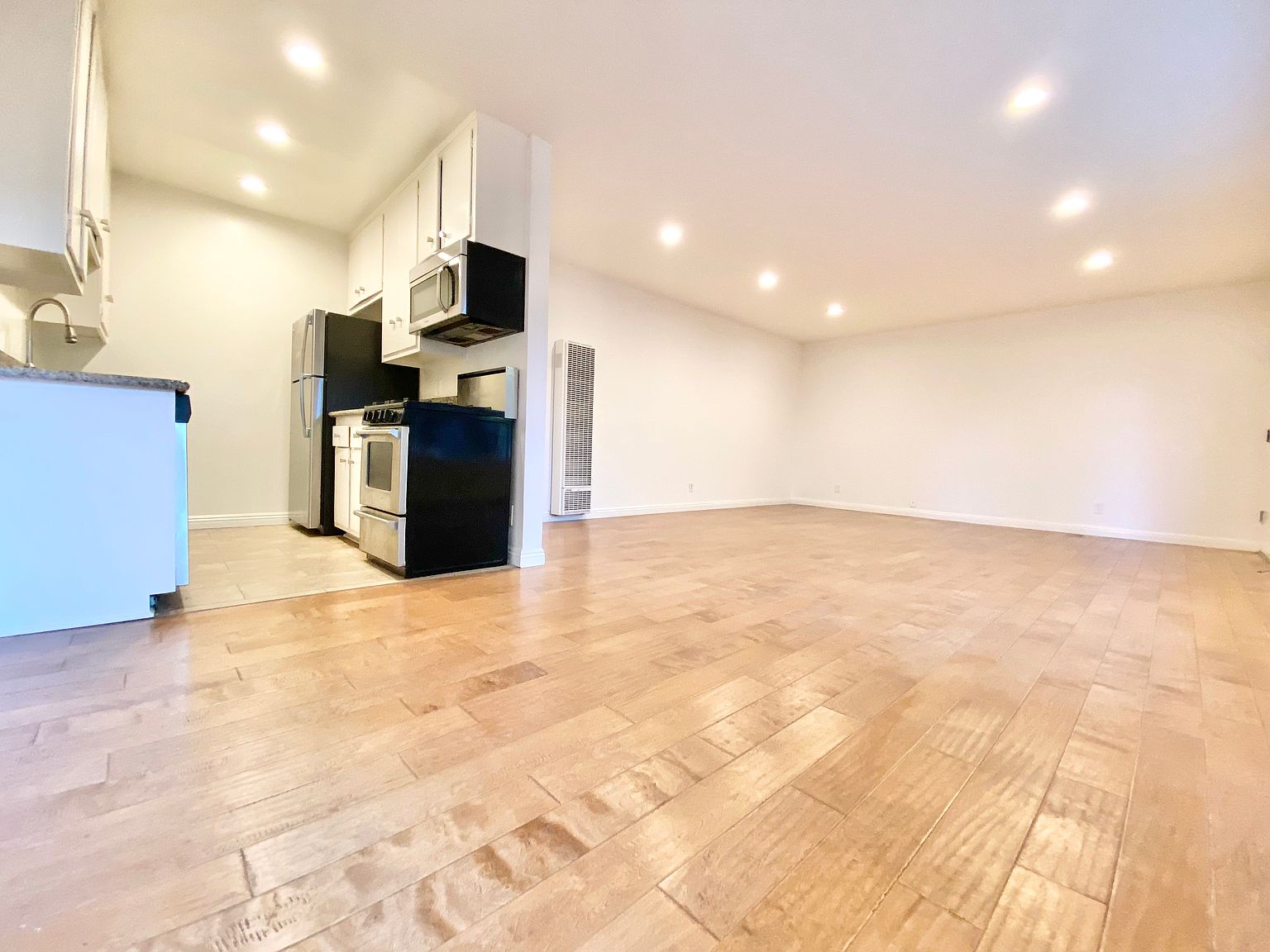 1012 Hill St #3A, Santa Monica, CA 90405 | Zillow